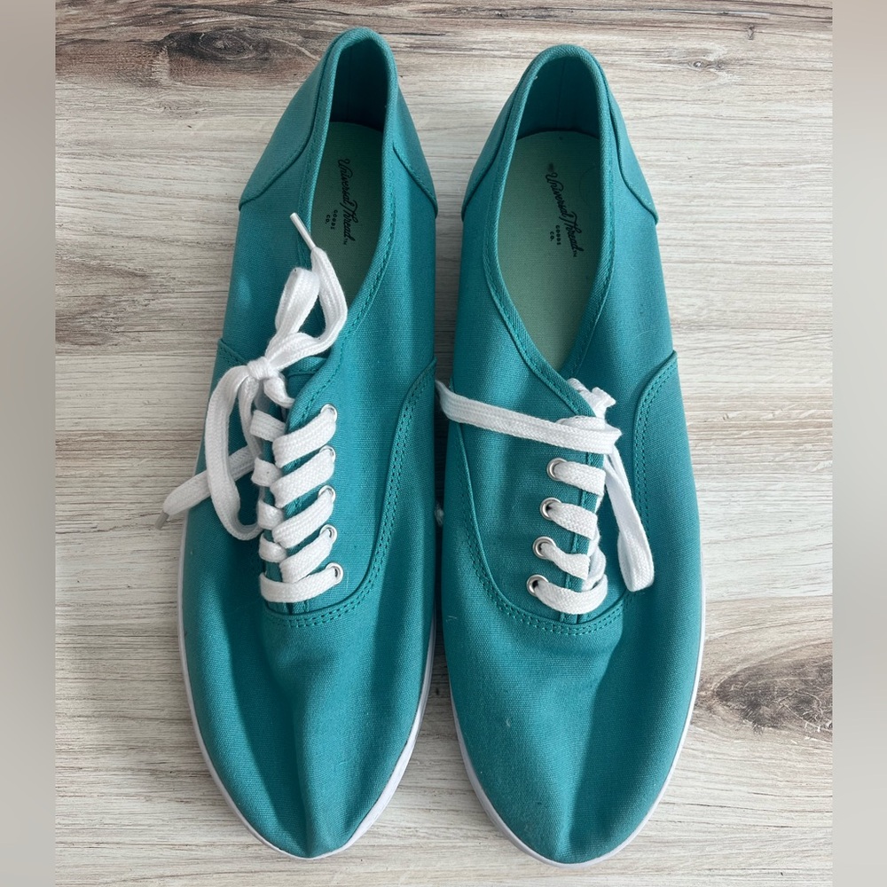 Universal Thread Teal Canvas Sneakers with White Laces